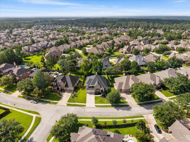 323 Arbor Ridge Lane, Conroe, TX 77384