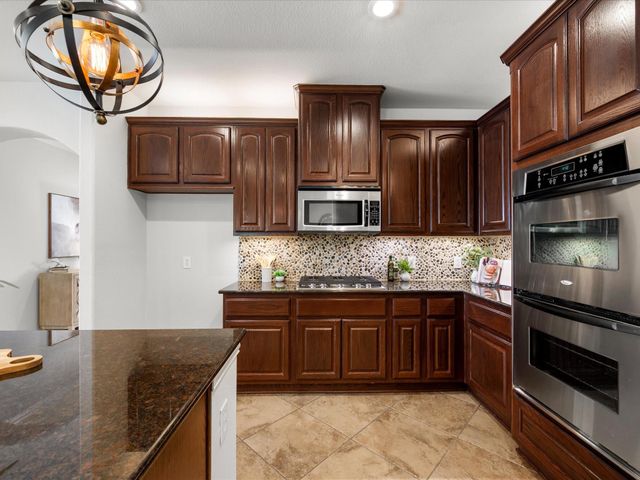 323 Arbor Ridge Lane, Conroe, TX 77384