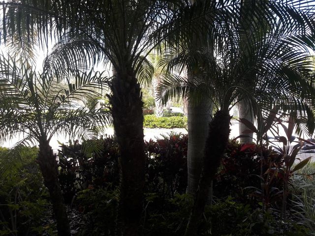 37 Harbour Isle Drive E 106, Fort Pierce, FL 34949