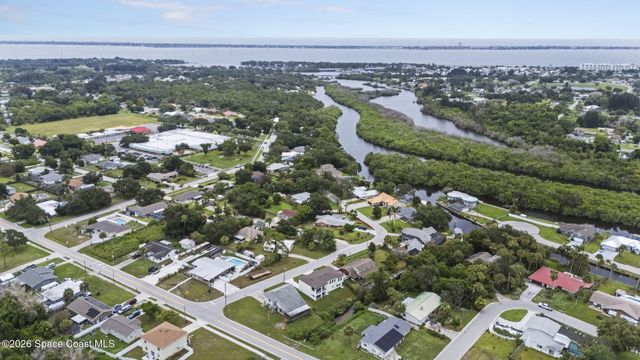 1121 River Drive NE, Palm Bay, FL 32905