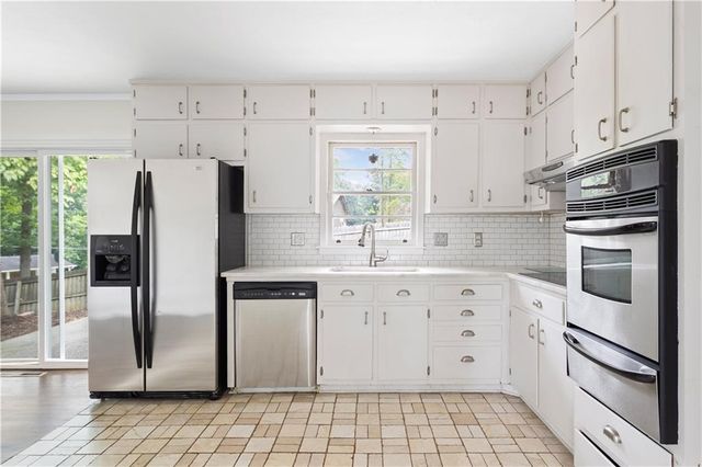 680 Smithstone SE Road, Marietta, GA 30067