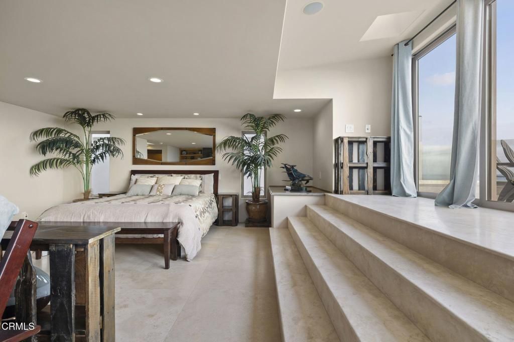Image 34 of property listing at 3629 Ocean Drive, Oxnard, CA 93035