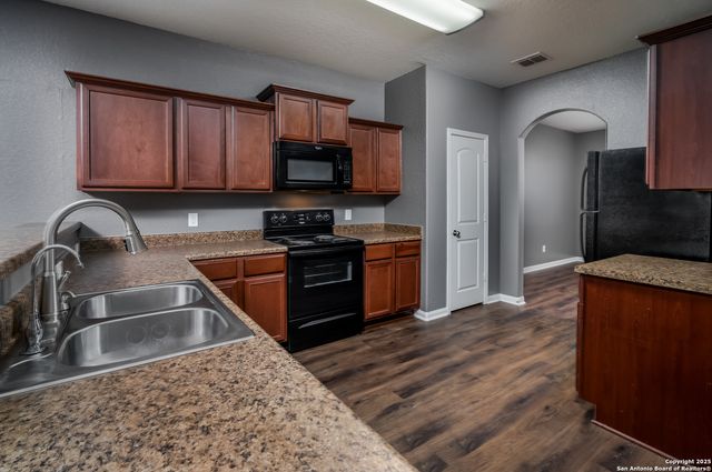 6139 Still Meadow, San Antonio, TX 78222