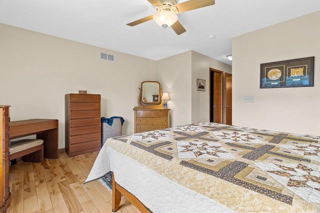 631 Cardinal Way, Sun Prairie, WI 53590