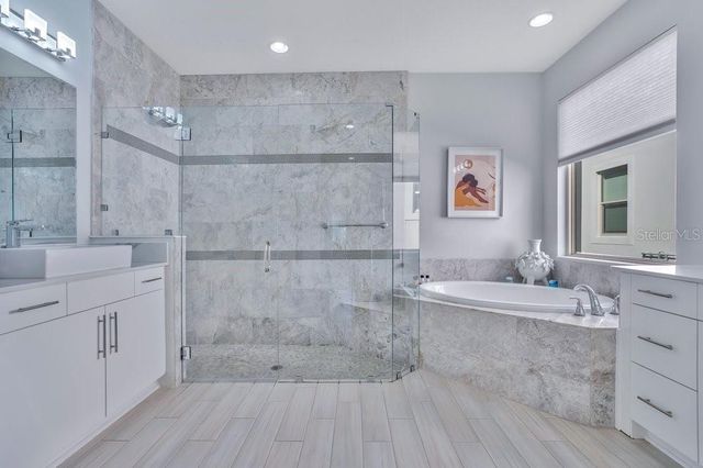 10481 ROYAL CYPRESS WAY, Orlando, FL 32836