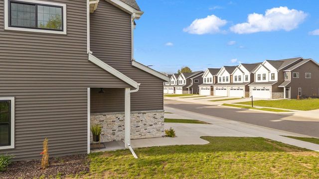 323 Maple Street, Pardeeville, WI 53954