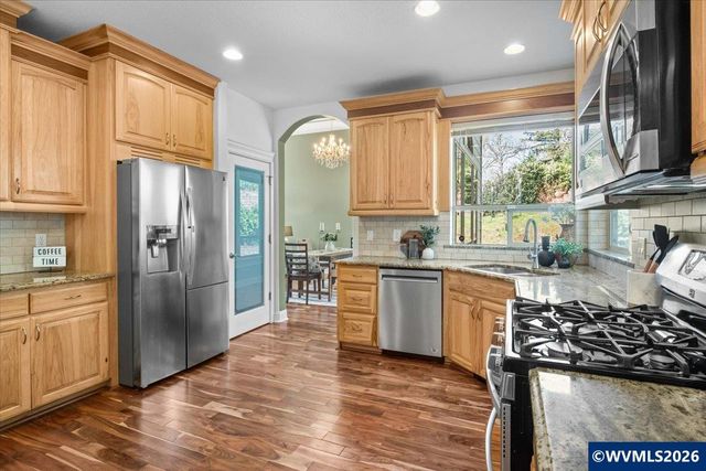 1667 Ptarmigan St NW, Salem, OR 97304