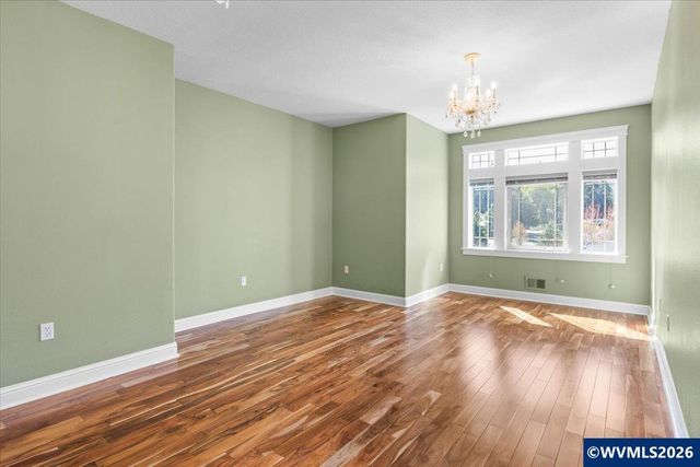 1667 Ptarmigan St NW, Salem, OR 97304