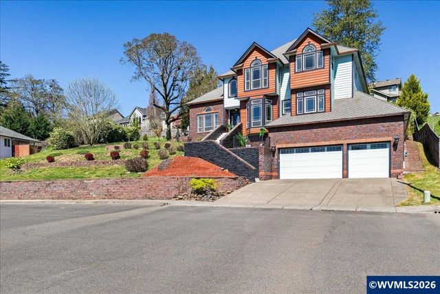 1667 Ptarmigan St NW, Salem, OR 97304
