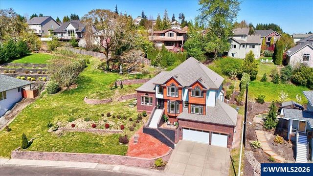 1667 Ptarmigan St NW, Salem, OR 97304