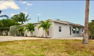1301 NE 42nd St, Oakland Park, FL 33334