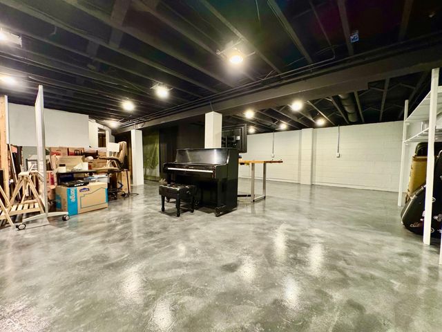 333 Oakridge Drive, North Vernon, IN 47265