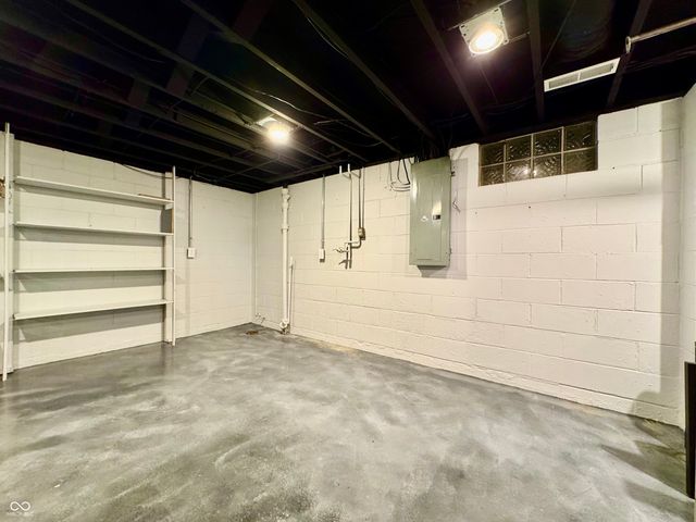 333 Oakridge Drive, North Vernon, IN 47265