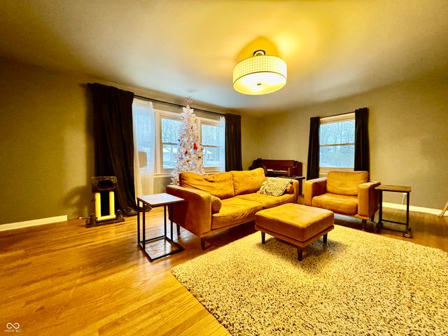 333 Oakridge Drive, North Vernon, IN 47265