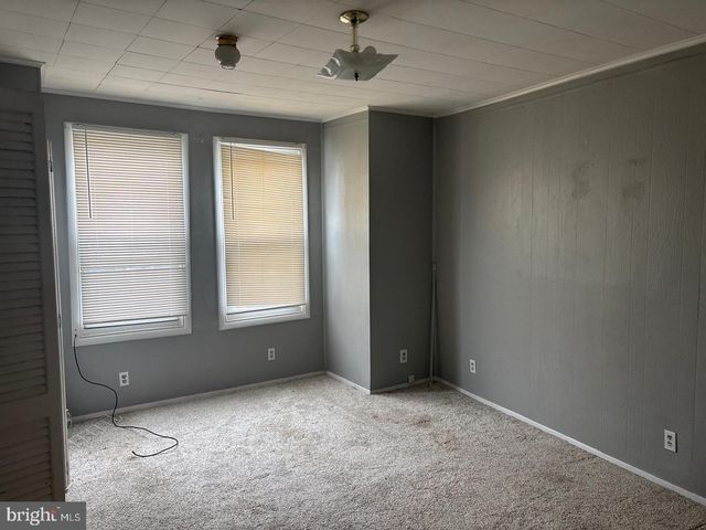 1115 E 11TH ST, Crum Lynne, PA 19022