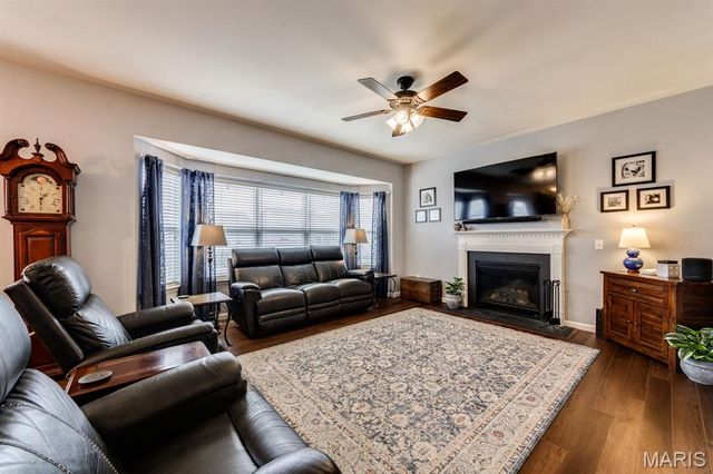 3452 Charlestowne Crossing Drive, St Charles, MO 63301