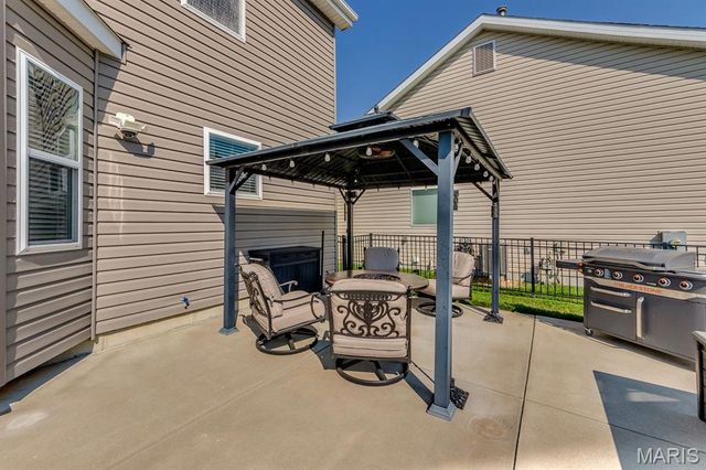 3452 Charlestowne Crossing Drive, St Charles, MO 63301