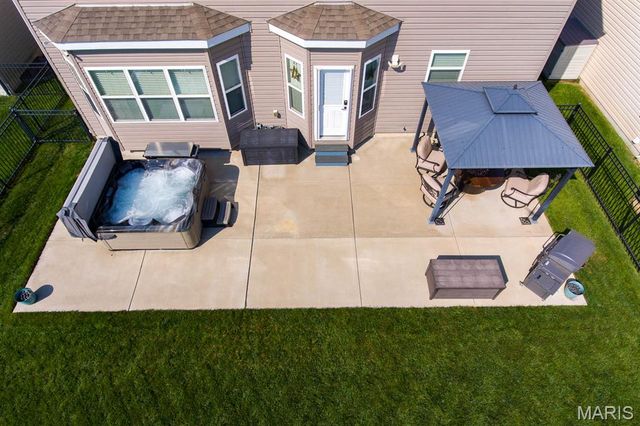 3452 Charlestowne Crossing Drive, St Charles, MO 63301