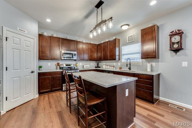 3452 Charlestowne Crossing Drive, St Charles, MO 63301