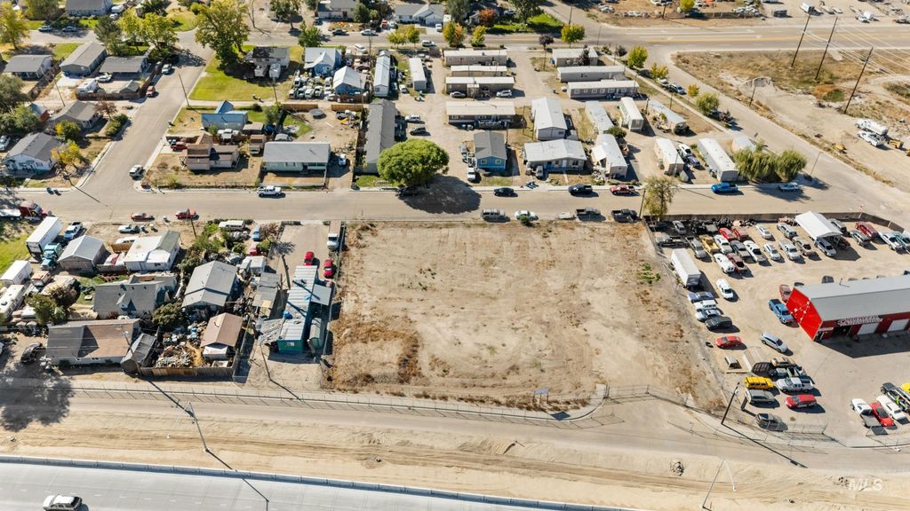 117 E Galveston, Caldwell, ID 83605 photo 3
