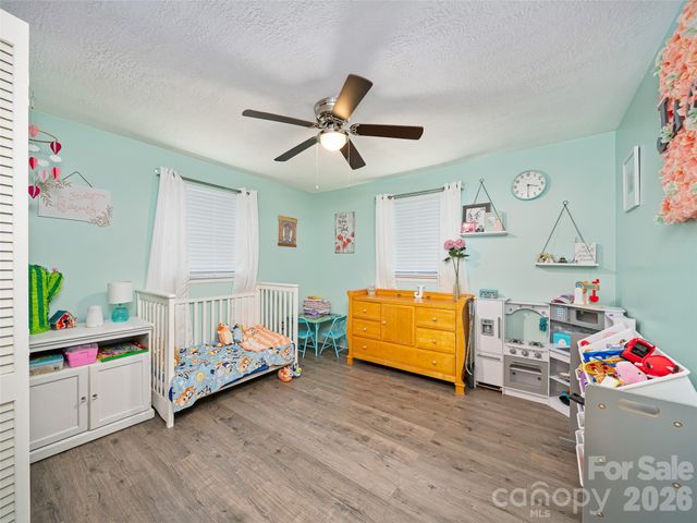 839 Mckinney Road, Burnsville, NC 28714