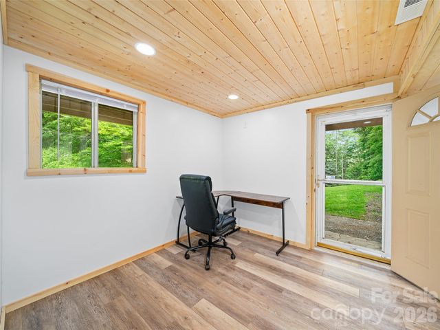 839 Mckinney Road, Burnsville, NC 28714