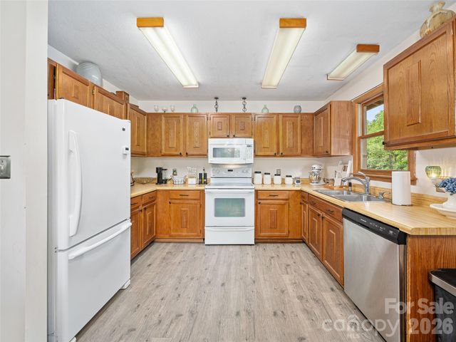 839 Mckinney Road, Burnsville, NC 28714