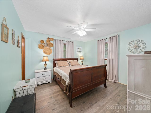 839 Mckinney Road, Burnsville, NC 28714