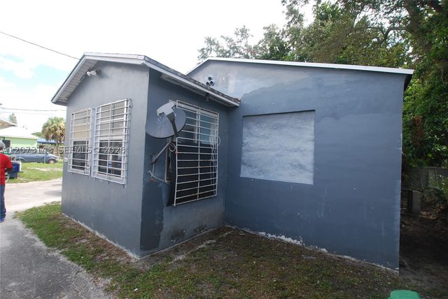 4769 NW 17th Ave, Miami, FL 33142