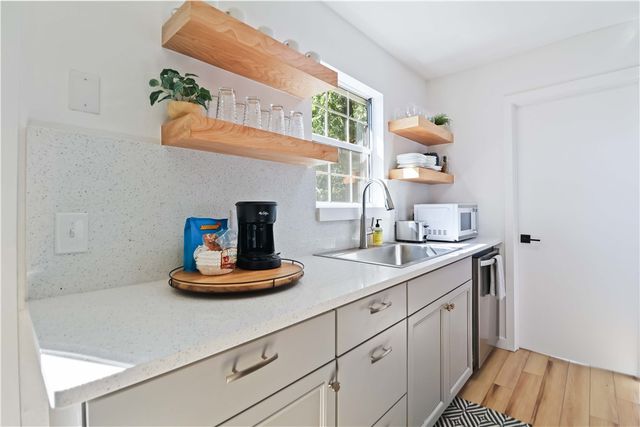 74 Witherby Drive, Bella Vista, AR 72714