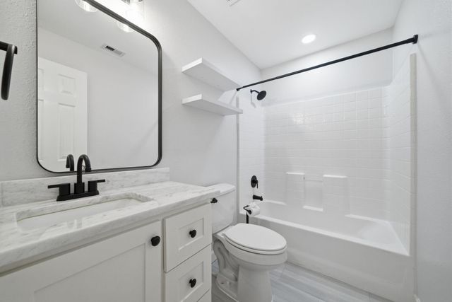 3426 Huisache Boulevard, Pearland, TX 77581