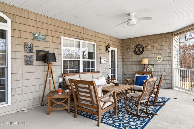 235 Sycamore Bnd, Monterey, TN 38574