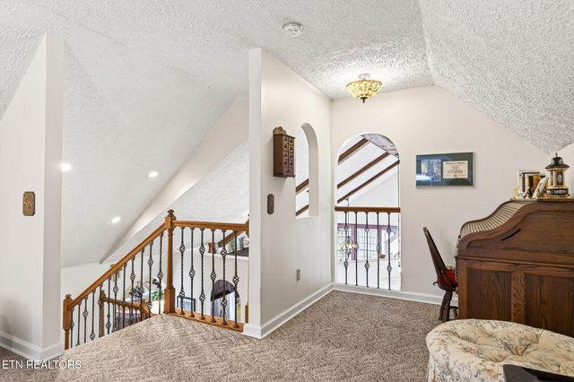 235 Sycamore Bnd, Monterey, TN 38574