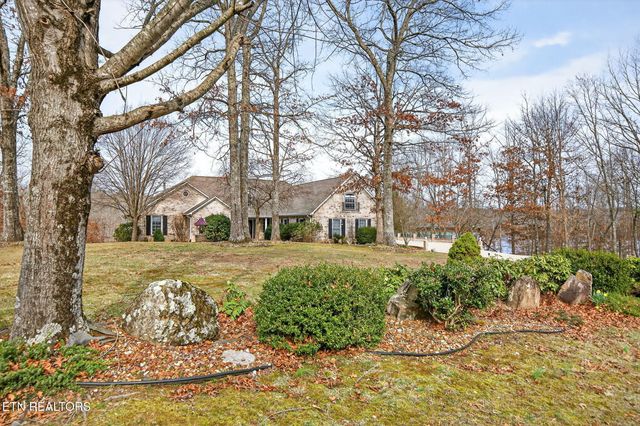 235 Sycamore Bnd, Monterey, TN 38574