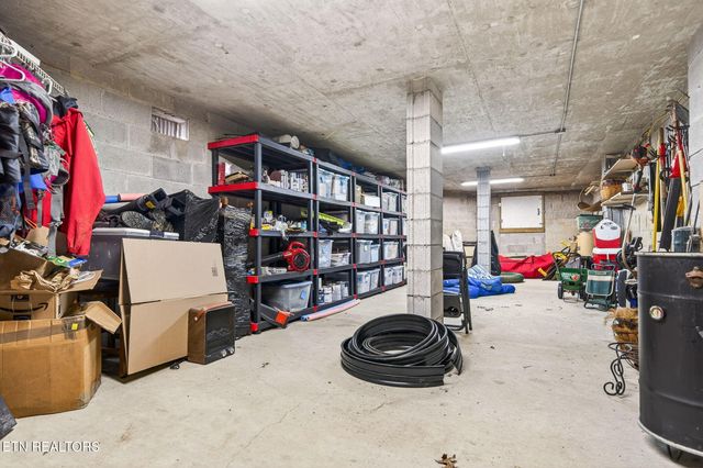 235 Sycamore Bnd, Monterey, TN 38574