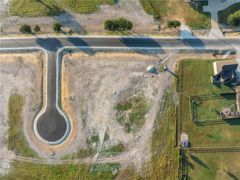 10298 Winnie, Bryan, TX 77808 — photo 3