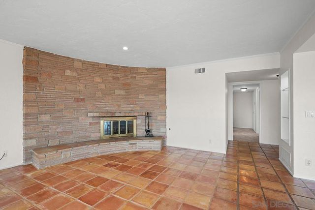 5942 Sagebrush Rd, La Jolla, CA 92037