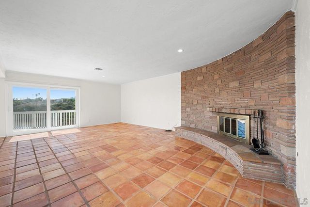 5942 Sagebrush Rd, La Jolla, CA 92037