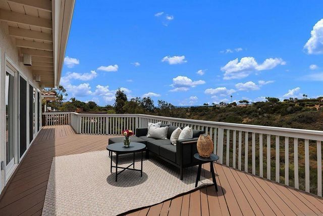 5942 Sagebrush Rd, La Jolla, CA 92037