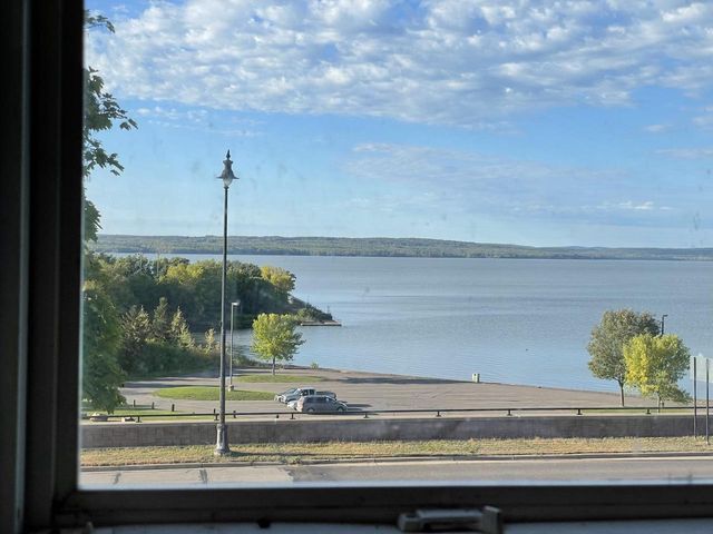 1218 & 1222 Lake Shore Dr W, Ashland, WI 54806