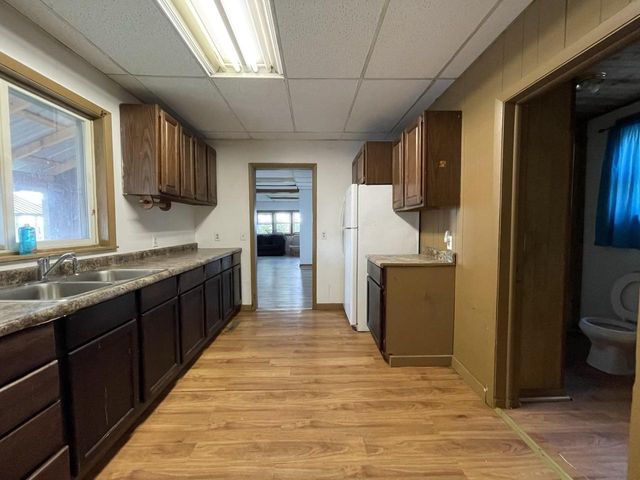 1218 & 1222 Lake Shore Dr W, Ashland, WI 54806