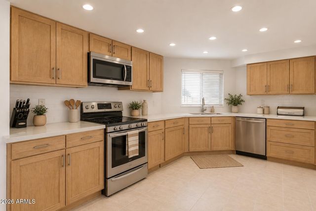 6735 E SUGARLOAF Street, Mesa, AZ 85215