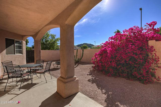 6735 E SUGARLOAF Street, Mesa, AZ 85215