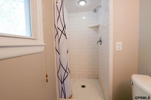 22722 Southshore Drive, Waterloo, NE 68069