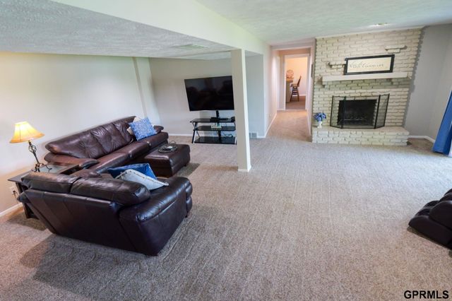 22722 Southshore Drive, Waterloo, NE 68069