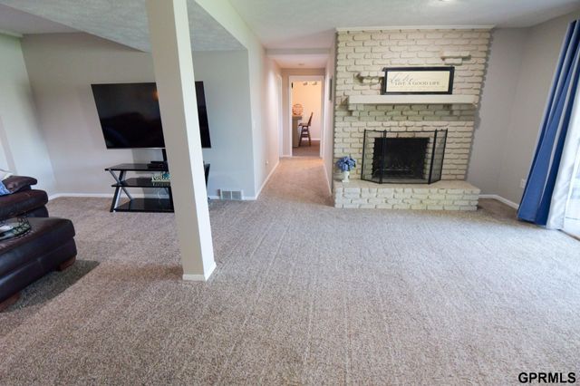 22722 Southshore Drive, Waterloo, NE 68069