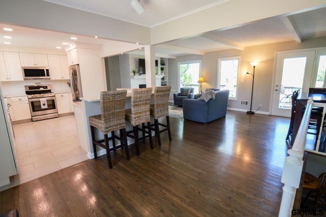 22722 Southshore Drive, Waterloo, NE 68069