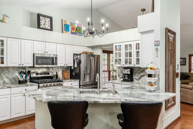 96 Kingsmeadow Lane, Blacklick, OH 43004