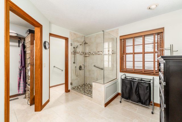 96 Kingsmeadow Lane, Blacklick, OH 43004