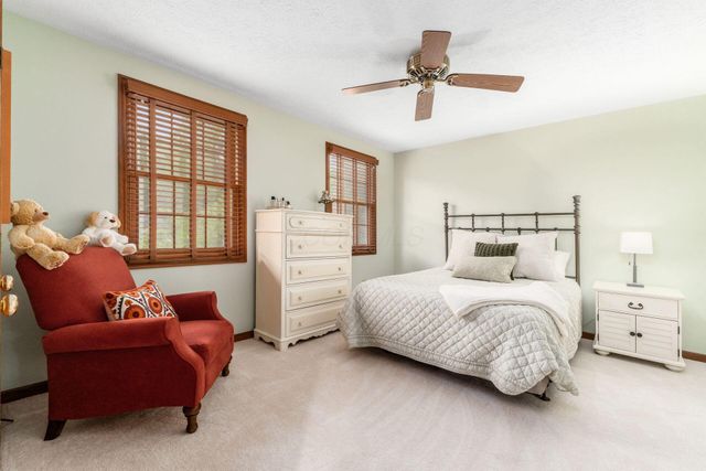 96 Kingsmeadow Lane, Blacklick, OH 43004